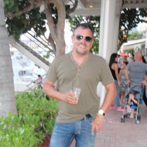 Meet your Posher, Eduardo